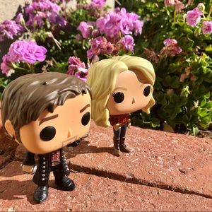 Once Funko Pops Emma and Hook
